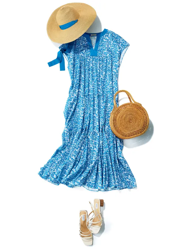 夏に一番映えるライトブルーの小花柄