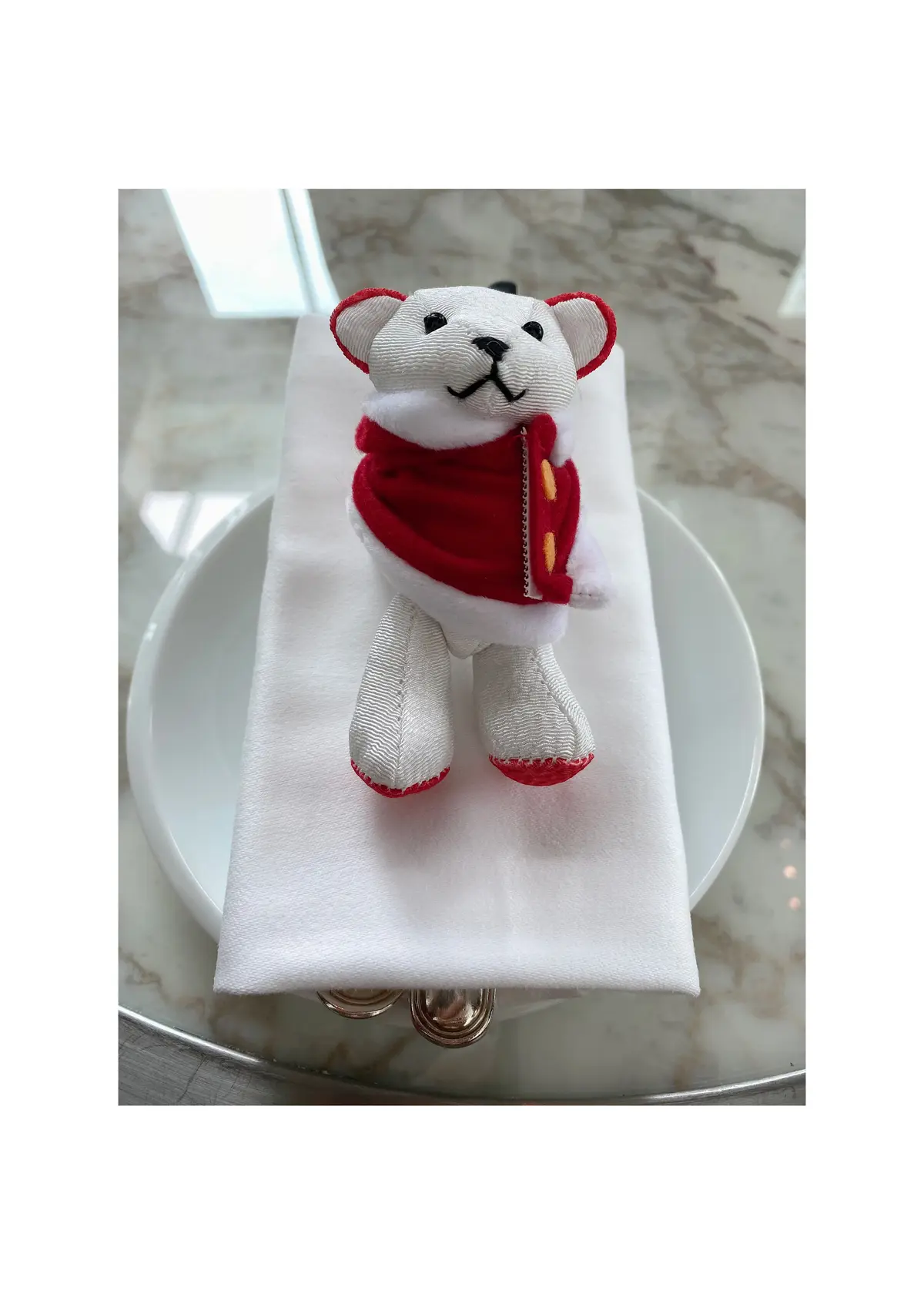 キャメル×ブラック綺麗目コーデの画像_3