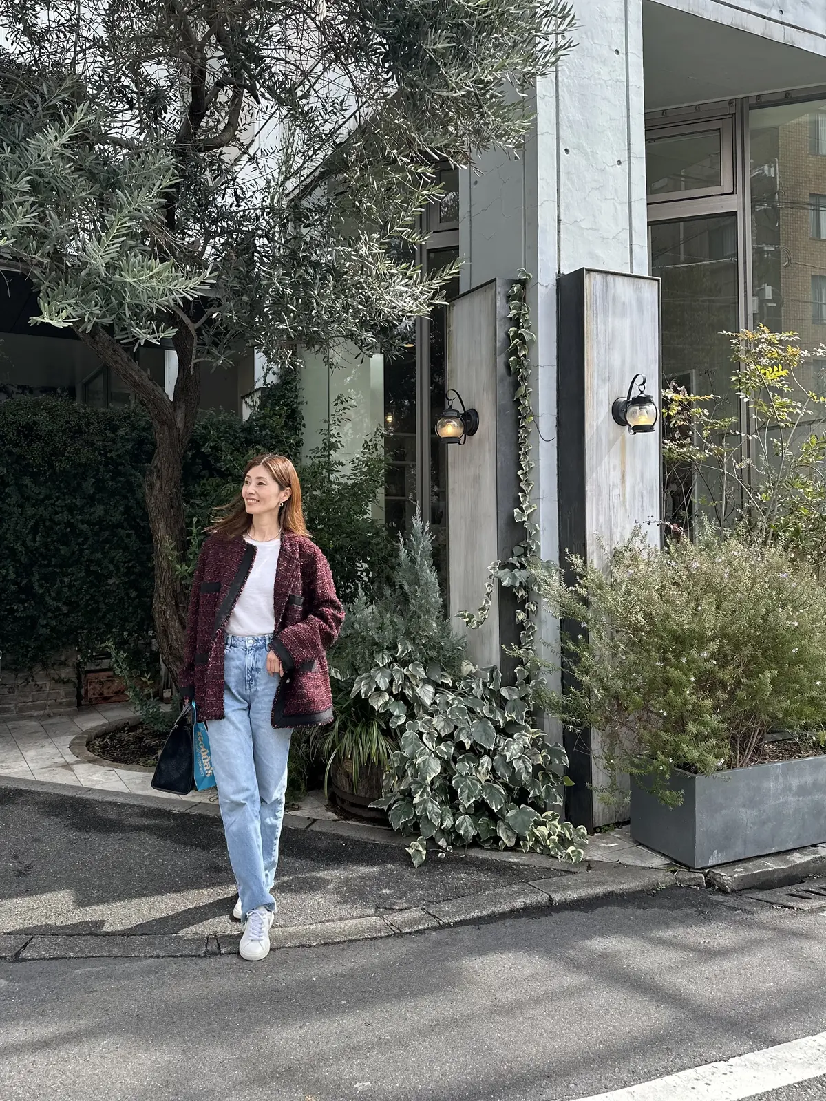 ツイードジャケットをデニム合わせでカジュの画像_1