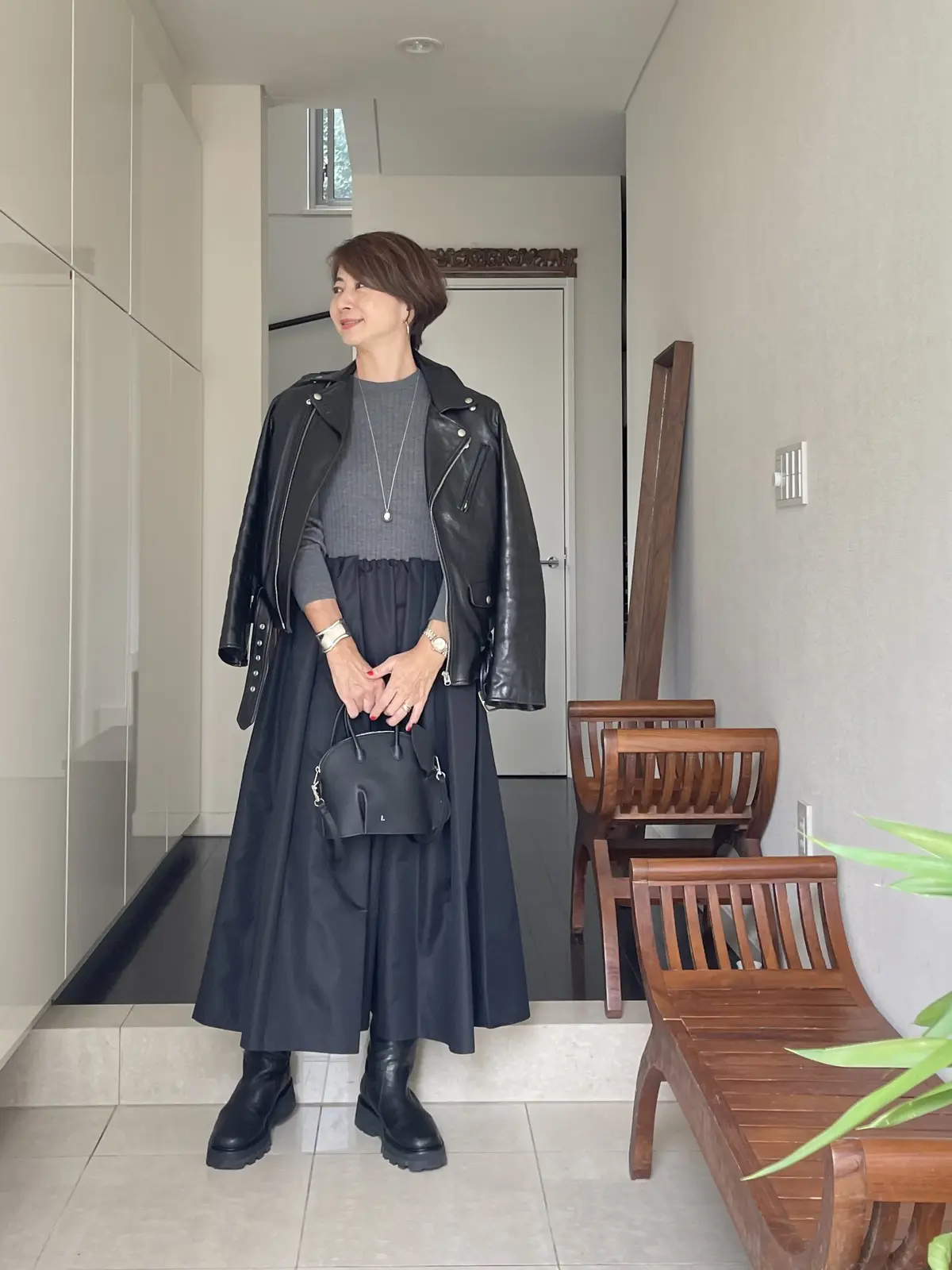 リブニットドッキングワンピースを着回しの画像_3