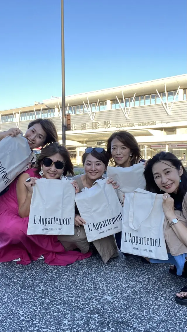 皆んなでお揃いトートバッグを持ってお出かの画像_1