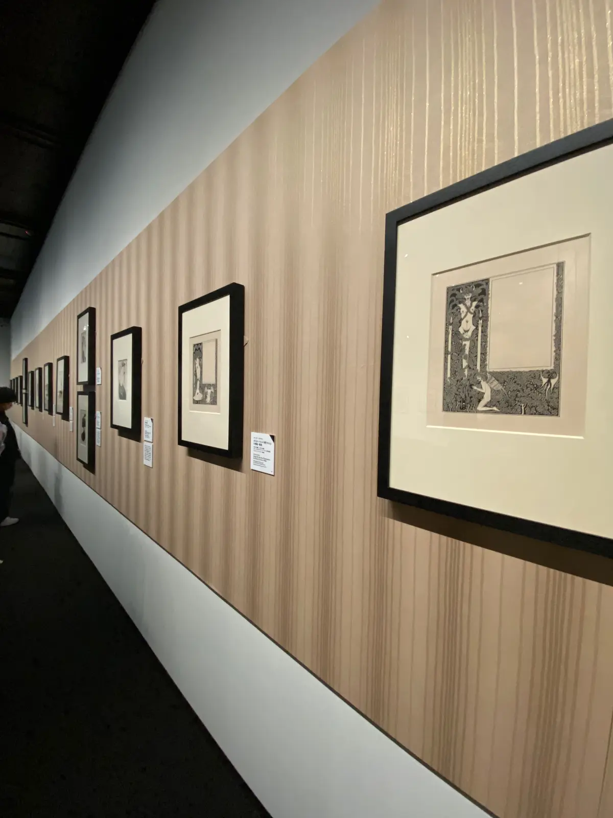 三井一号館美術館「ビアズリー展」の様子