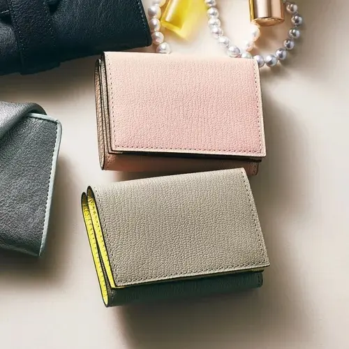 L'arcobaleno×eclat 三つ折りミニウォレット ￥26,000+税