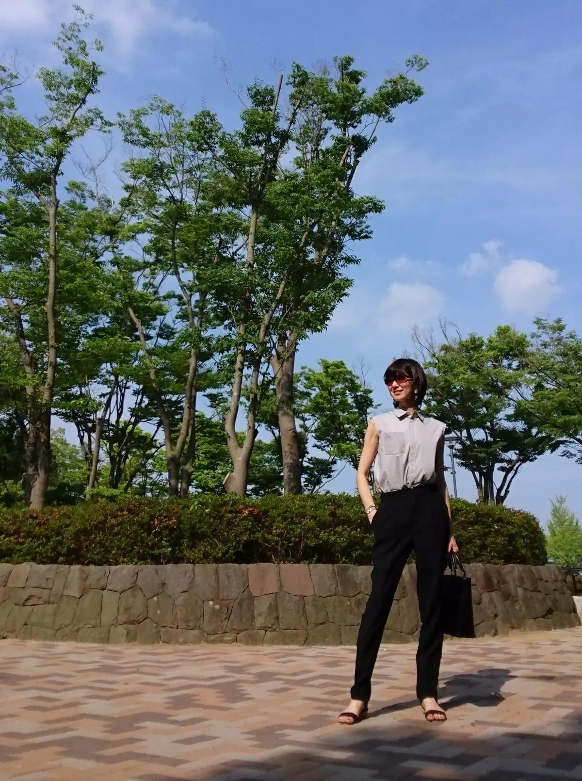 ノースリーブの季節の画像_2