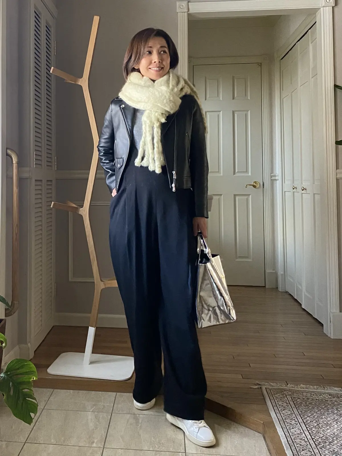 ワイドな大人サロペットの画像_1