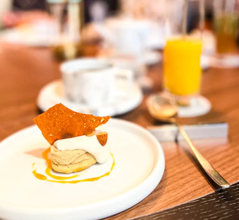 【Jカラオケ部】部活前のホテルランチ@メの画像_5