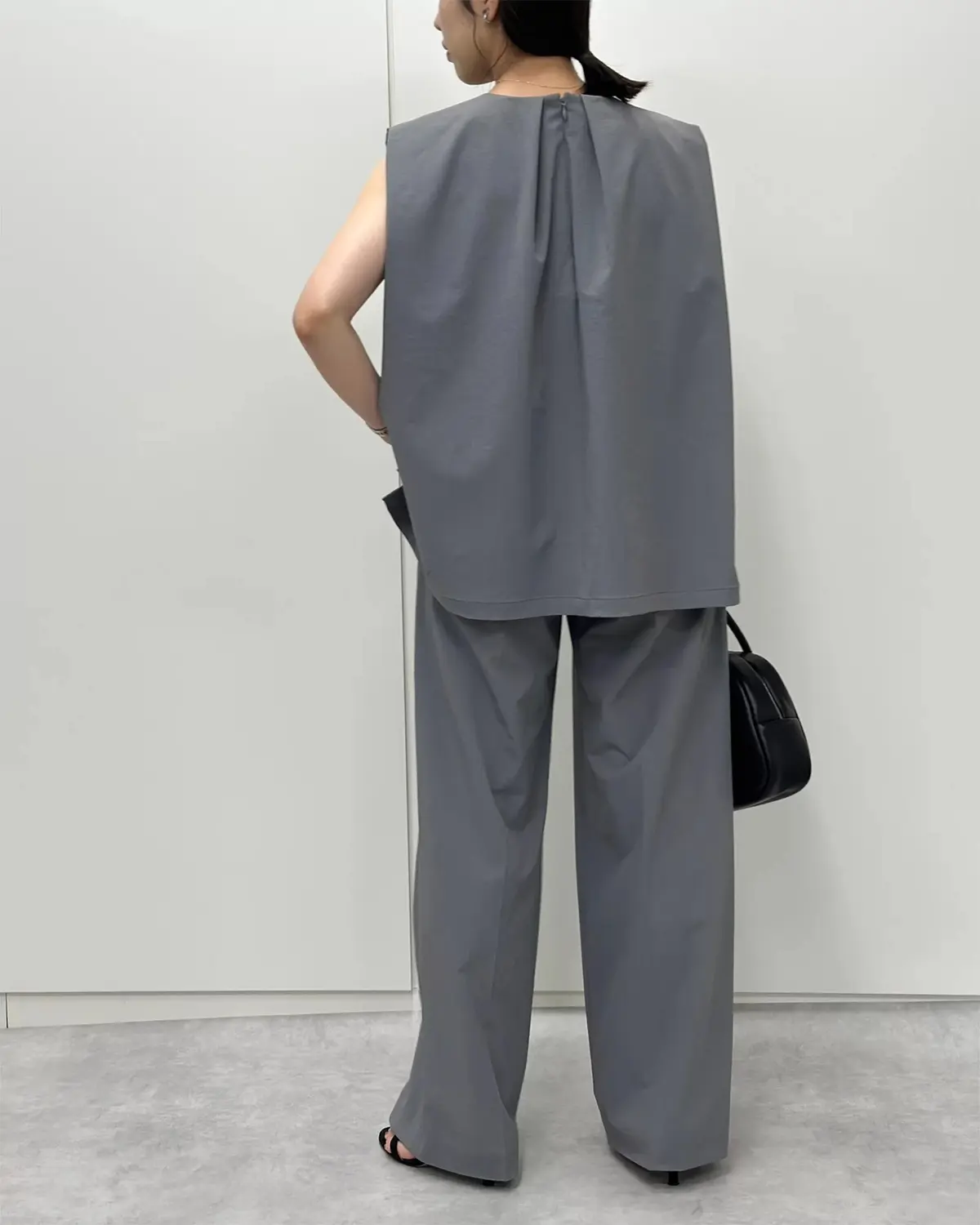 大ヒット継続中！「華奢見えノースリーブ」の画像_7