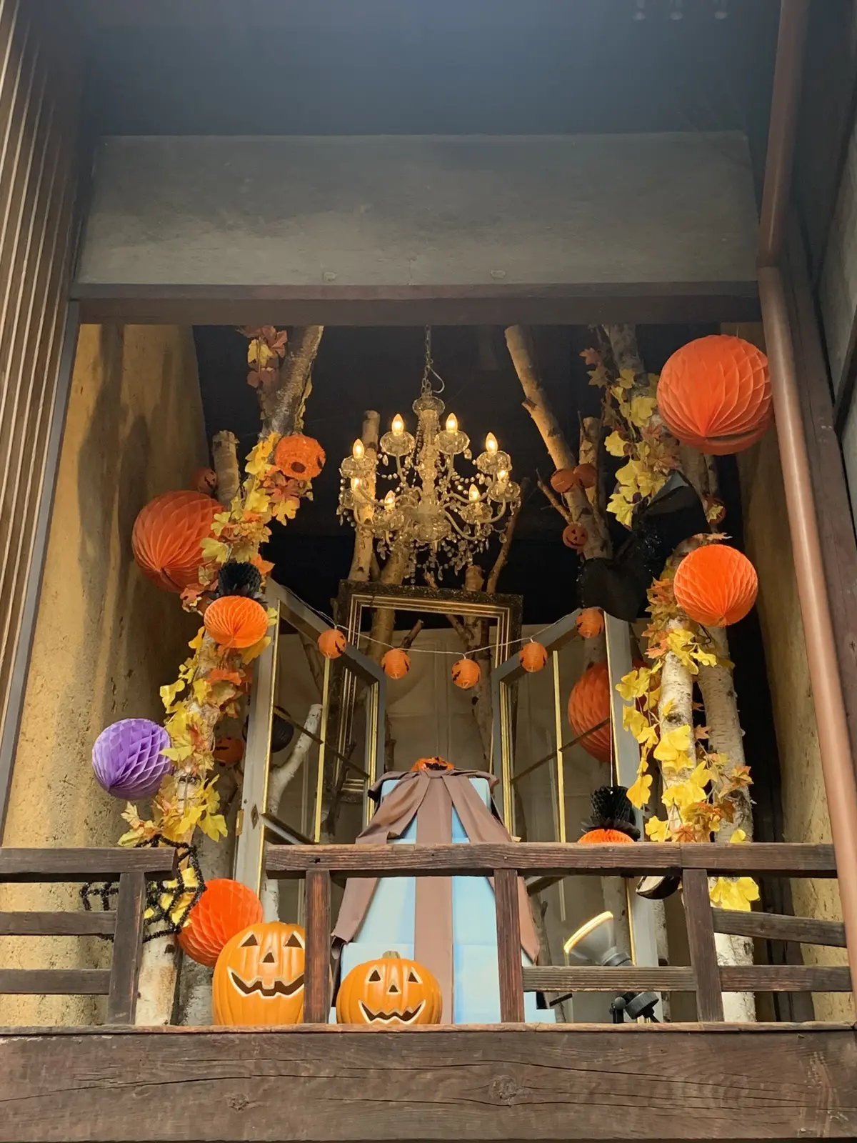 ハロウィン マリベル京都　MarieBell  京都カフェ　 KYOTO CAFE ハロウィンの飾り