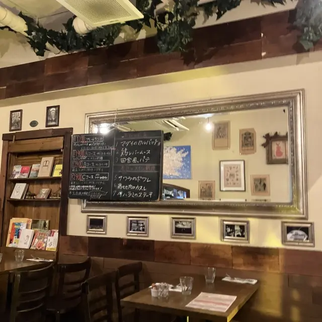 松陰神社前のリトルパリ、フレンチビストロの画像_3