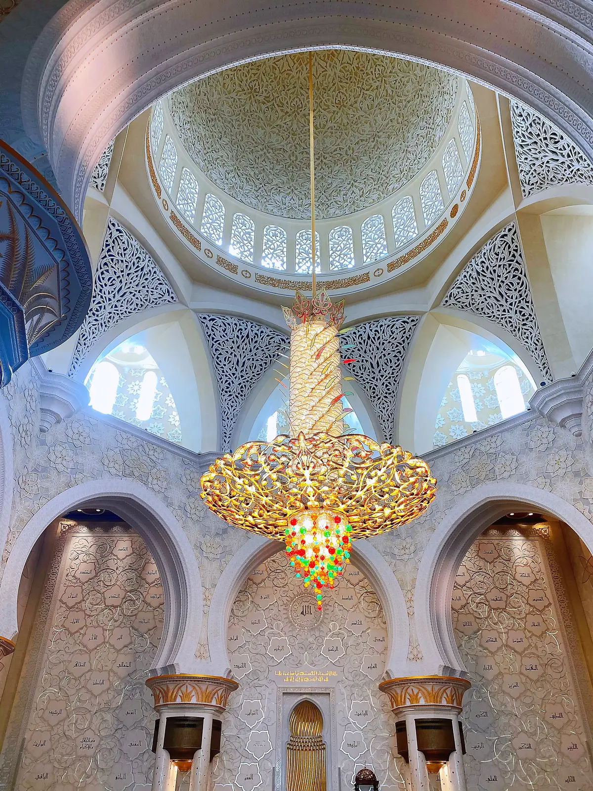 アブダビの象徴眩い「グラン・モスク」へ の画像_16