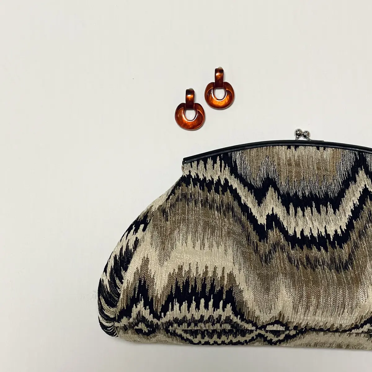 フェミニンだけど甘すぎない！ グレーニッの画像_3