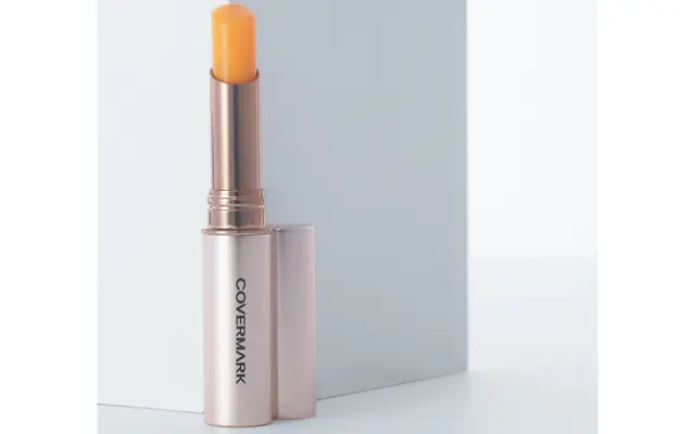 カバーマーク  リアルフィニッシュ ブライトニング リップ エッセンスUV 03