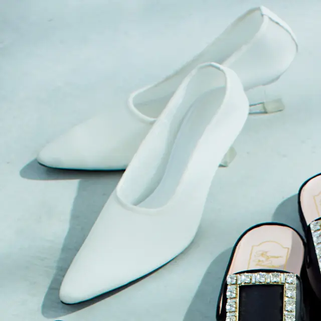 ザ・ロウのパンプス