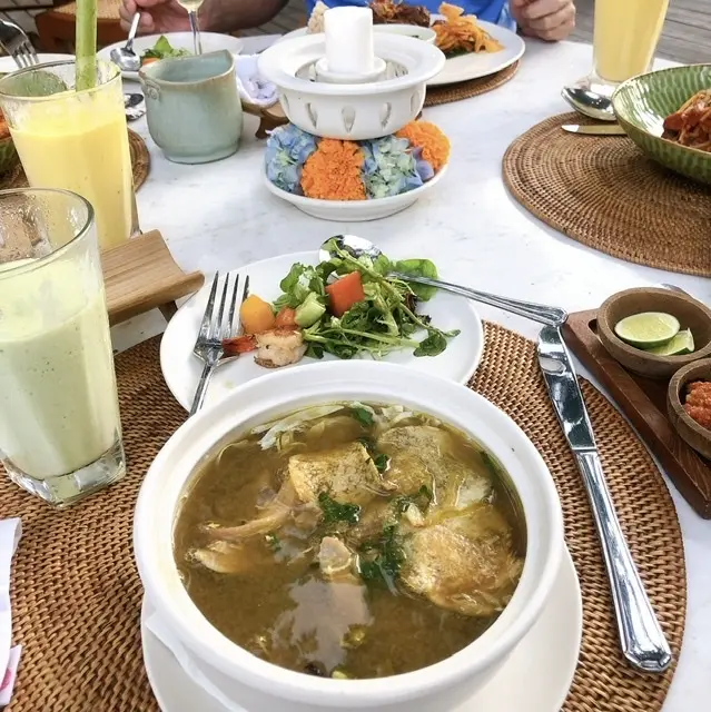 タンジュンサリ　ダイニング　ソトアヤム