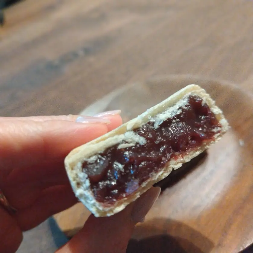 三宝堂　つぶあんもなか