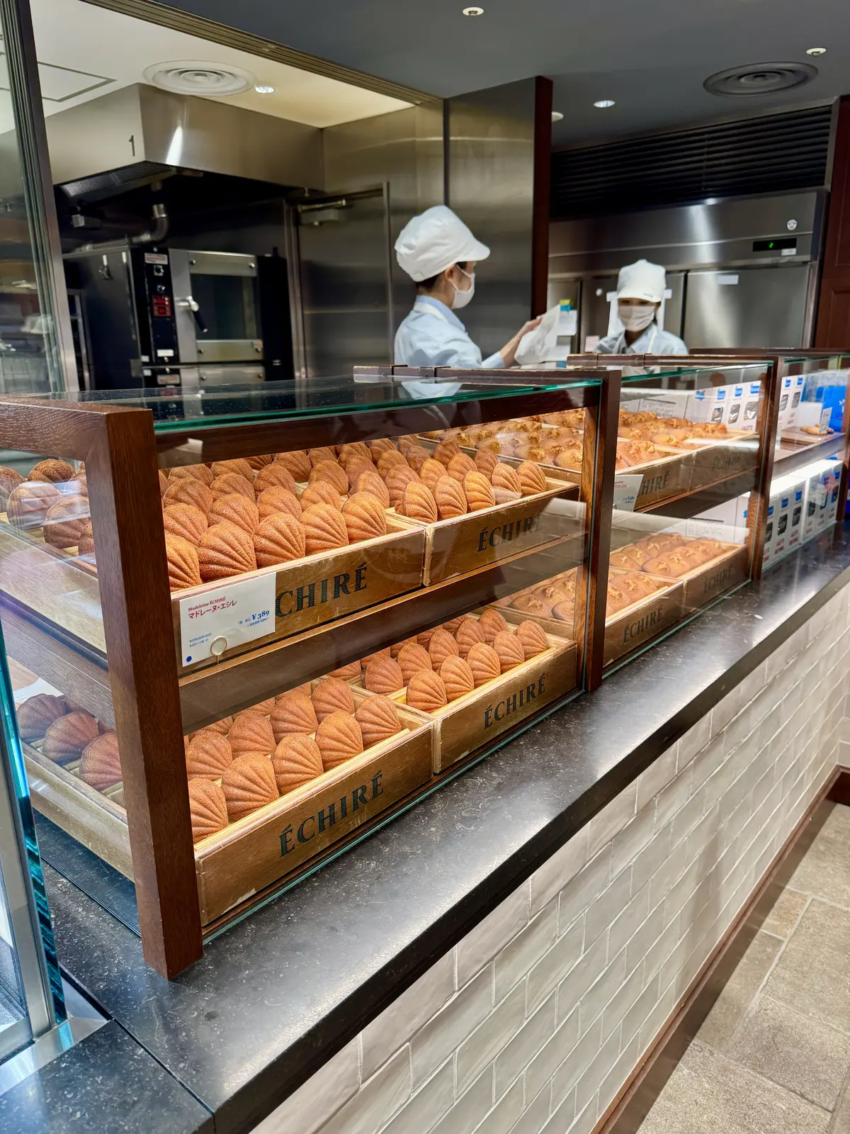 お気に入りのユニクロパンツでお買い物♡横の画像_3