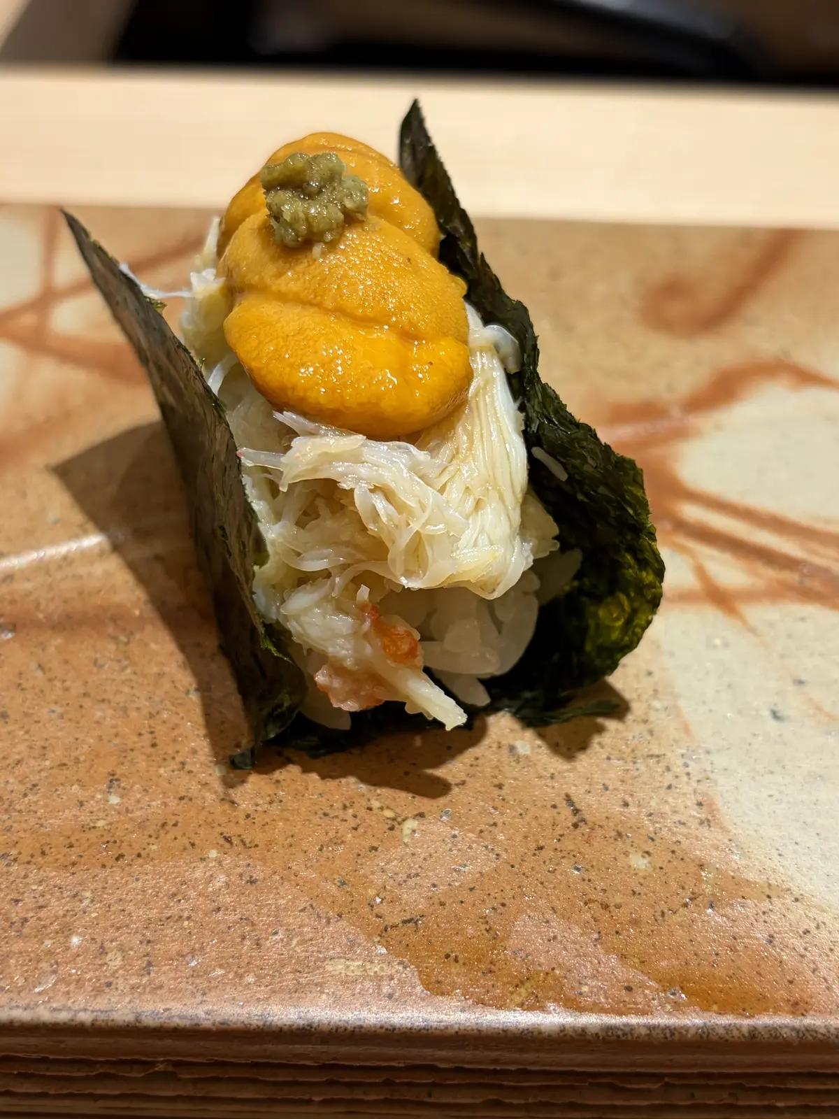 ウニとカニの握り寿司