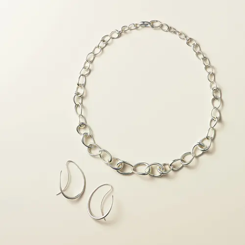 装いにときめきと華やぎを添える、Jマタの画像_4