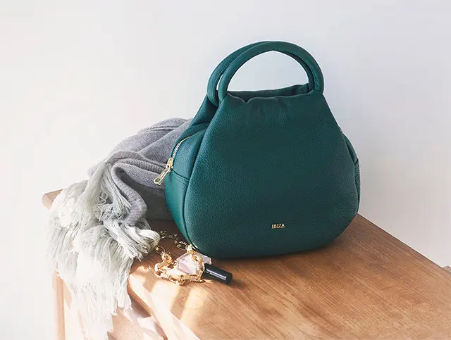 バッグとストール