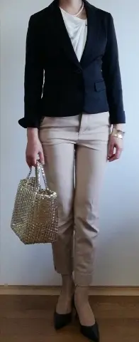 守り・攻め・遊びの小物使いで、保護者会用全身コーデその２