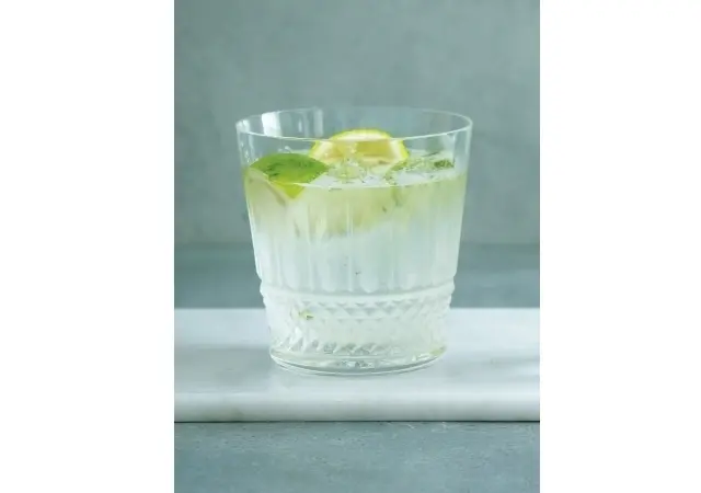 「ゆずと山椒のジントニック」