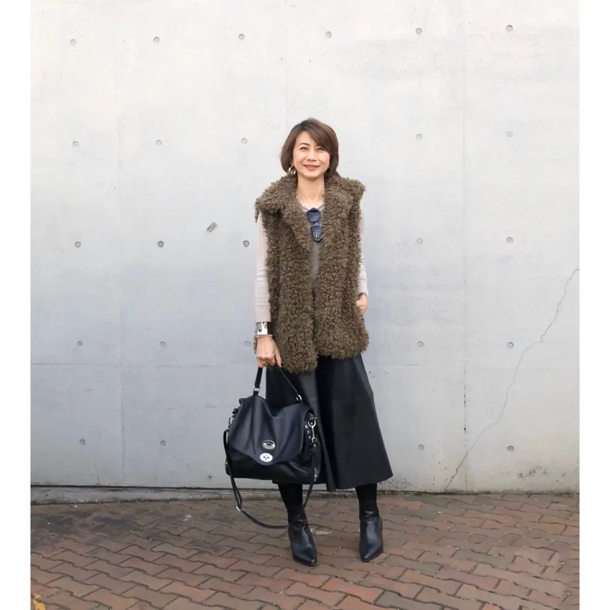 ZARAのレザースカートコーデの画像_1