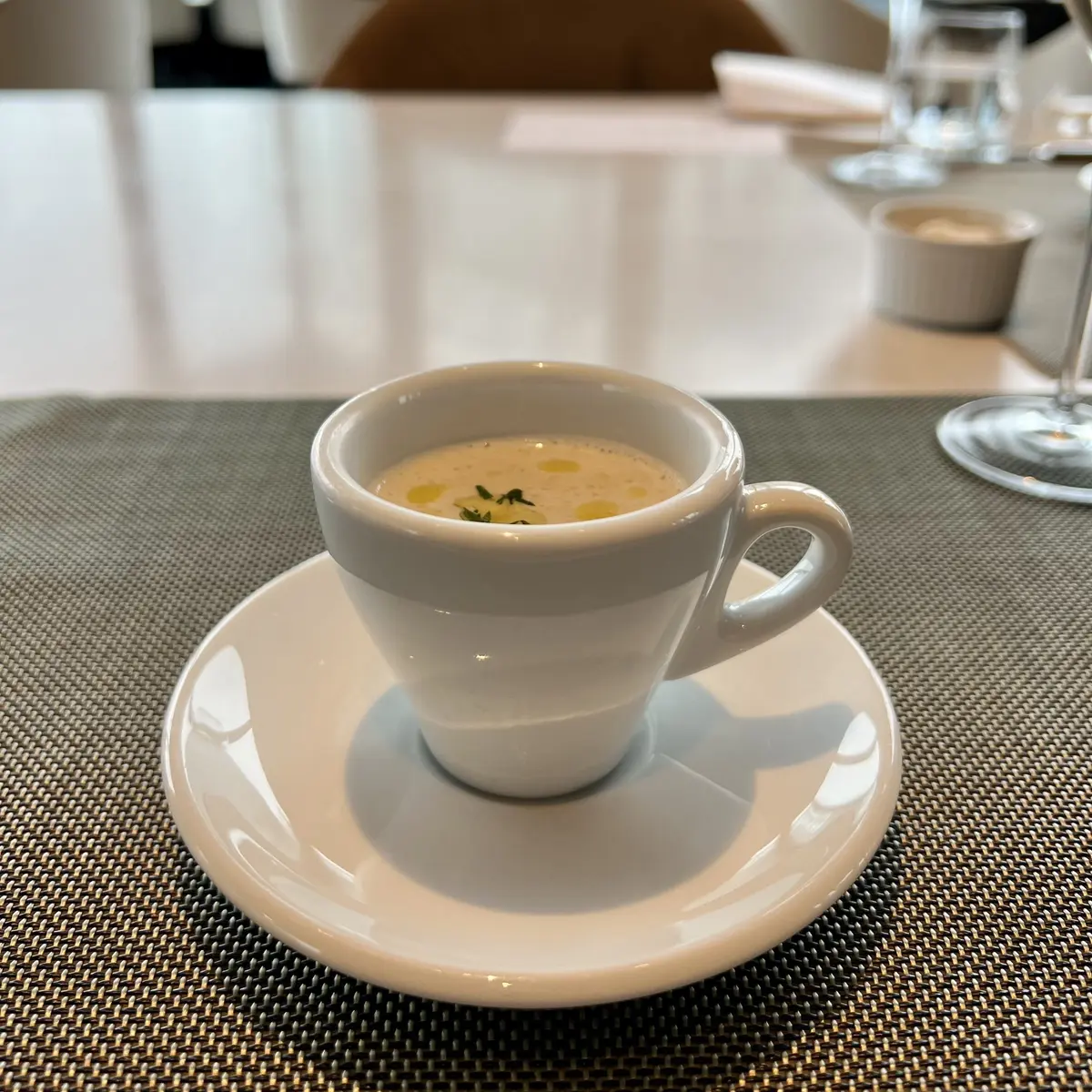 丸の内ビルディング36階　フレンチレストラン　「BREEZE OF TOKYO 」ランチのスープ