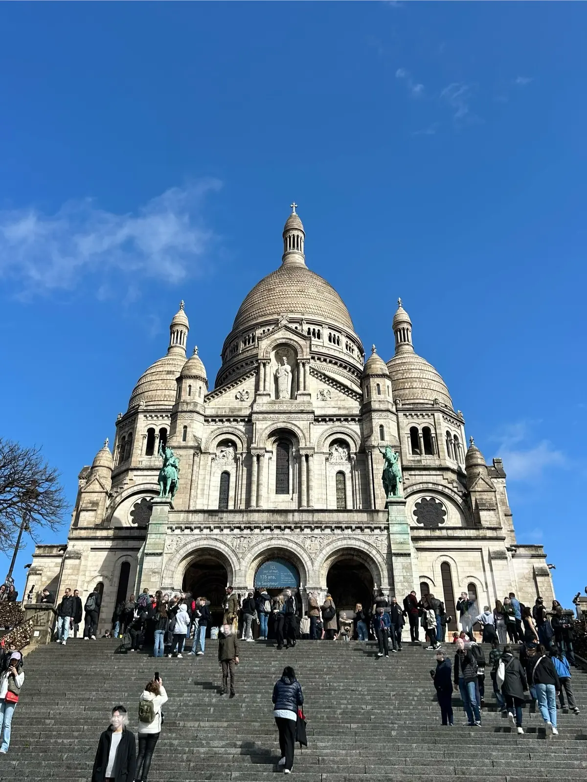 パリ　観光　サクレクール寺院　モンマルトル　周り方