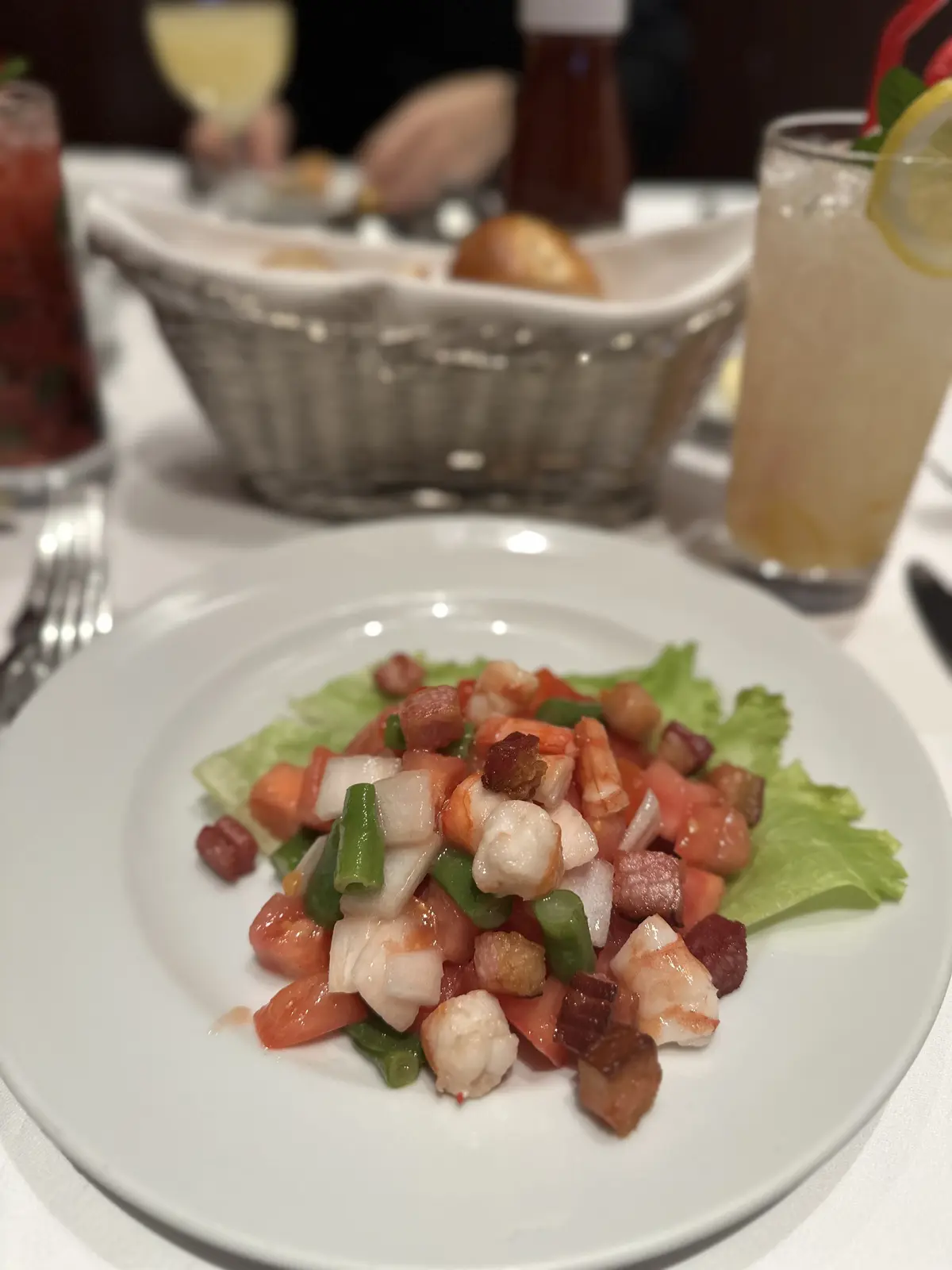 家族とのお祝いランチは、キラキラコーデでの画像_4