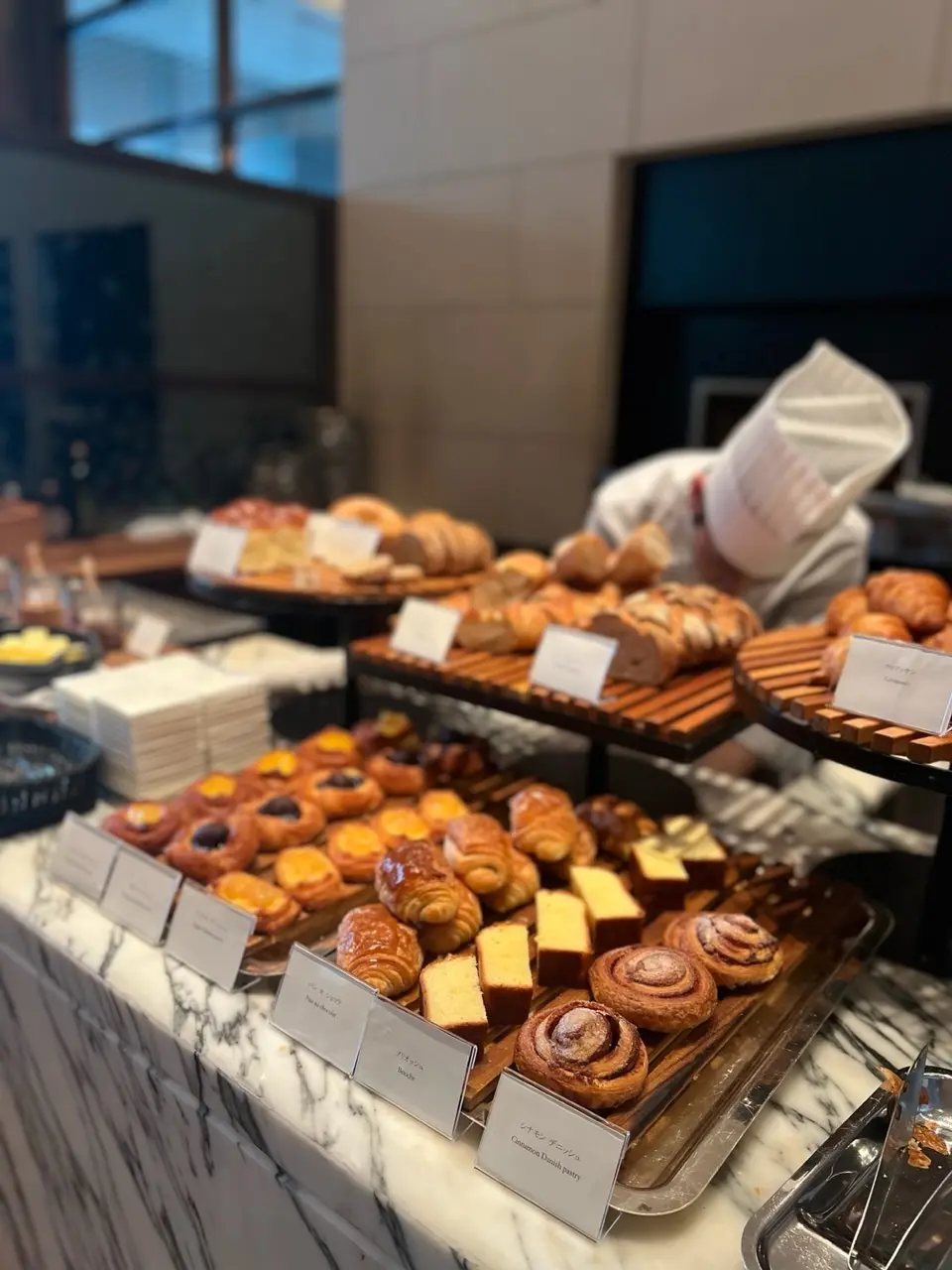 白を味方につけた冬コーデ@パレスホテル東の画像_9