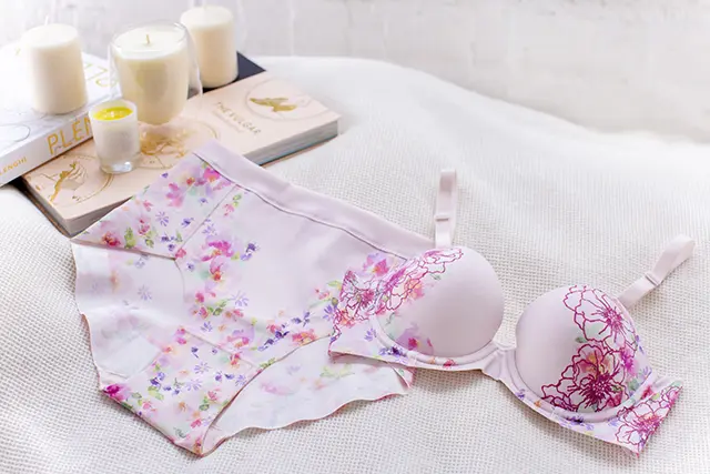 下着の跡がつかず、ラクちんなのにキレイをかなえるブラ＆ショーツ「跡付無子(あとつかなしこ)®」