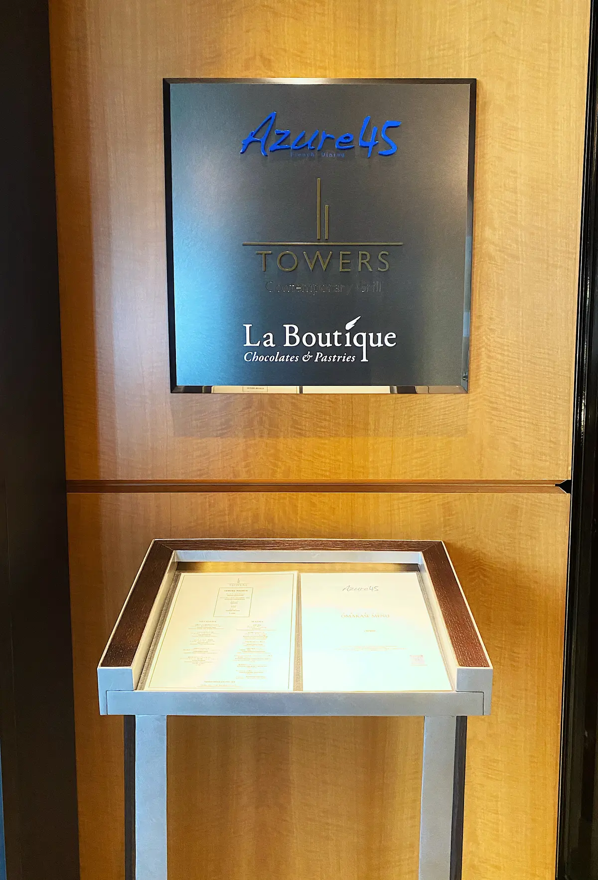 ZARAの美シルエットワンピ×黒1点投入の画像_2