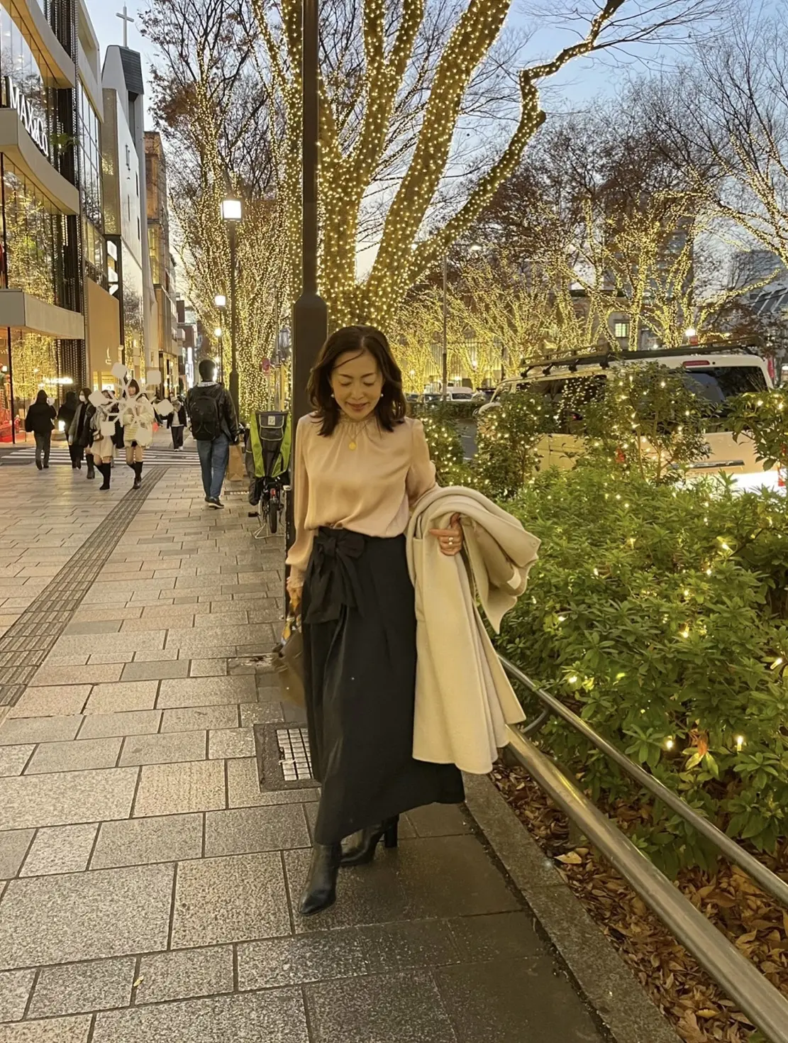 ガウンコートで冬の着こなしの画像_2