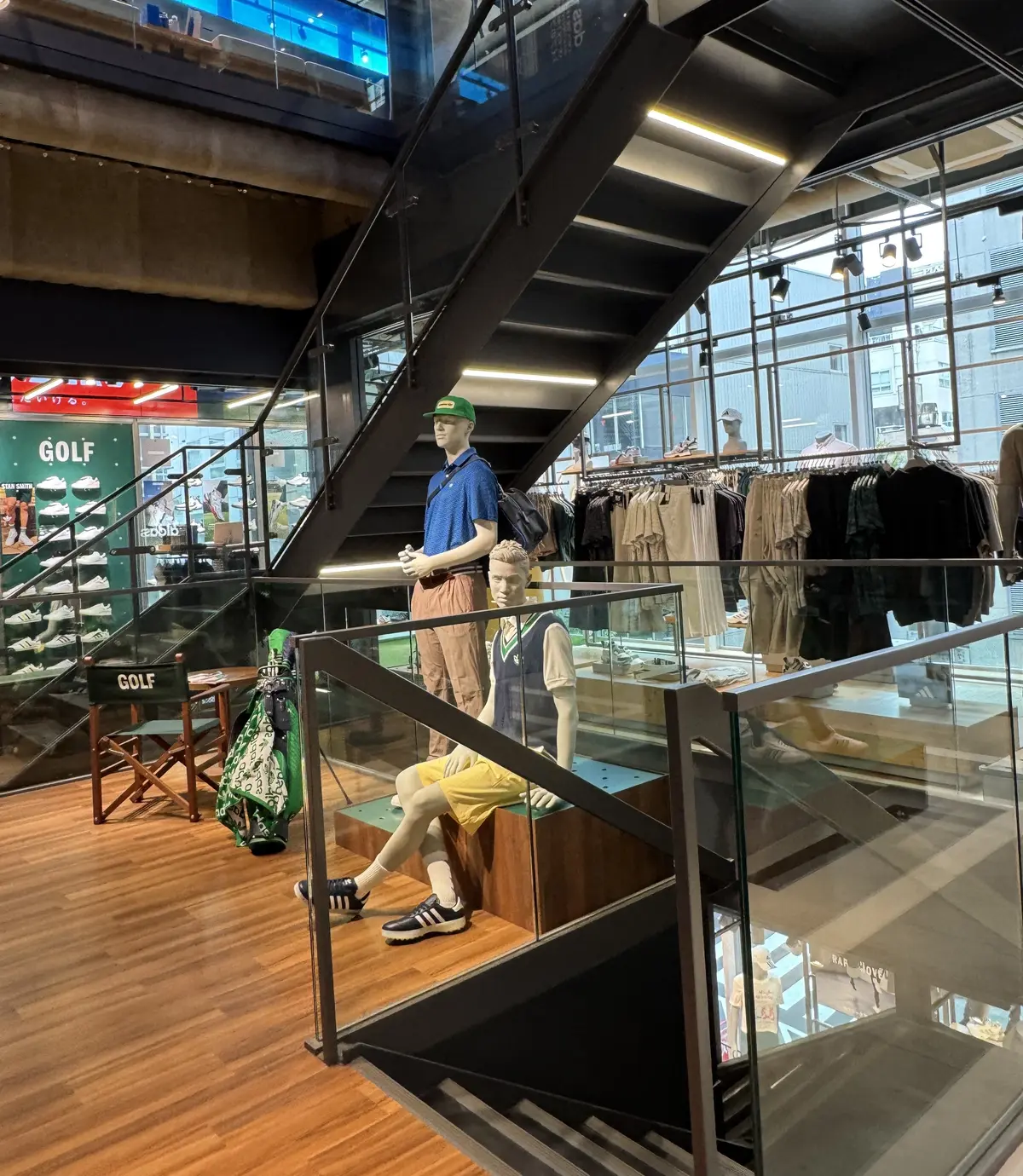 銀座のアディダスブランドコアショップ 3F ゴルフショップ