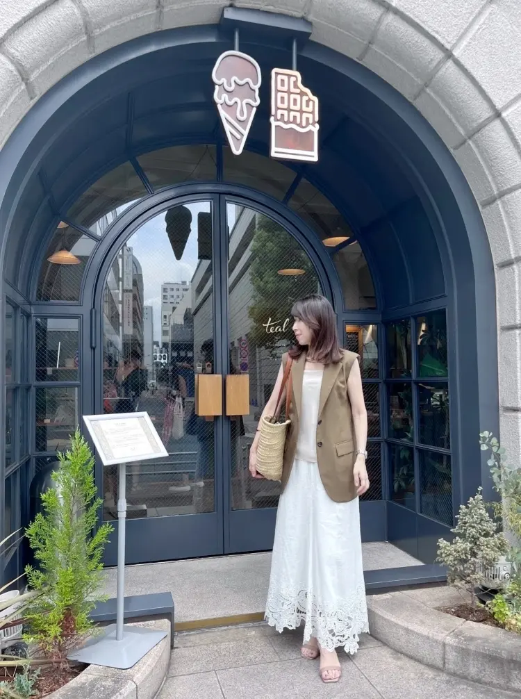 レースのスカート&ジレのコーデで映えも美の画像_1