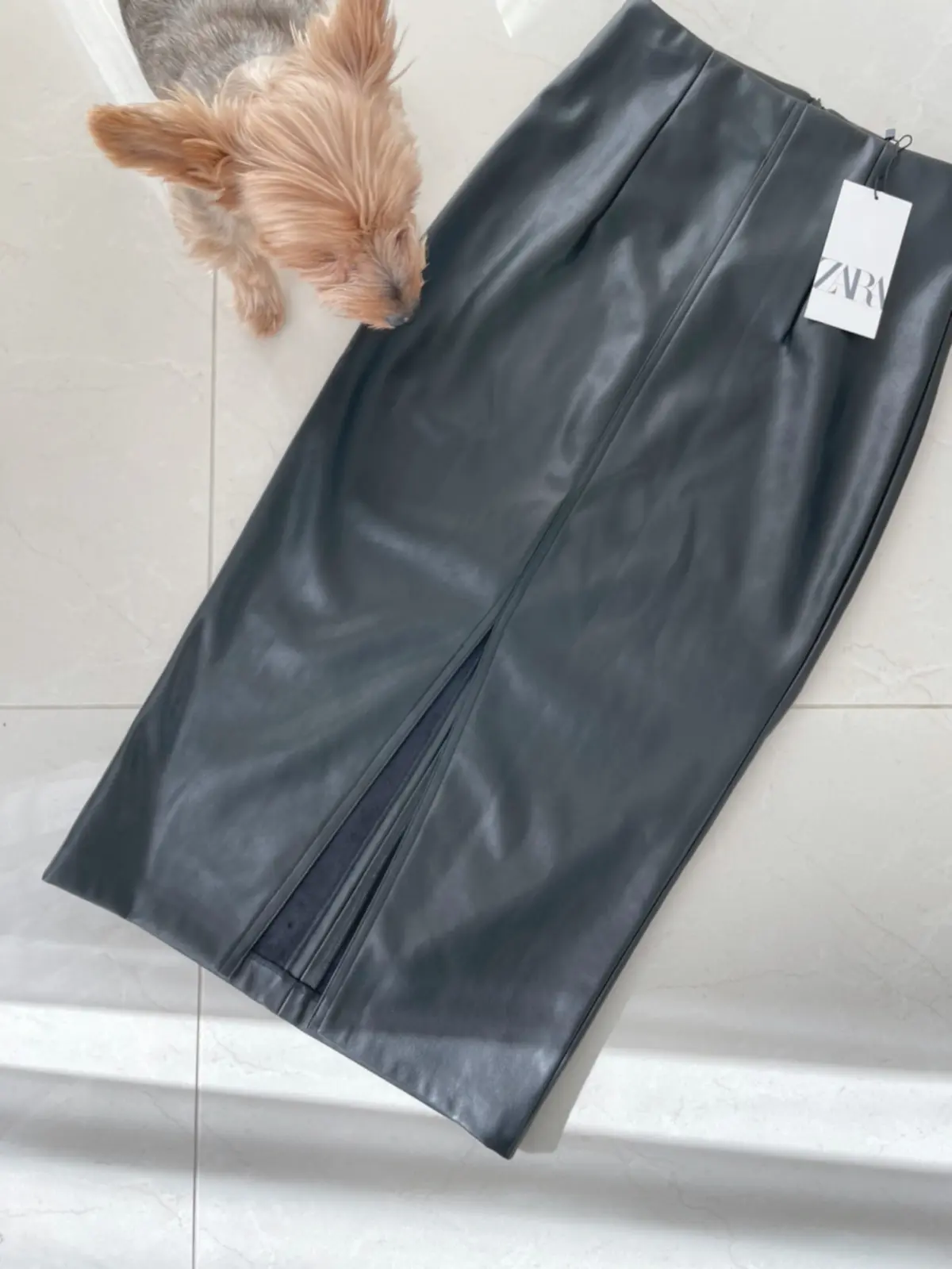 ブラウンシャツでカジュアル秋冬コーデの画像_3