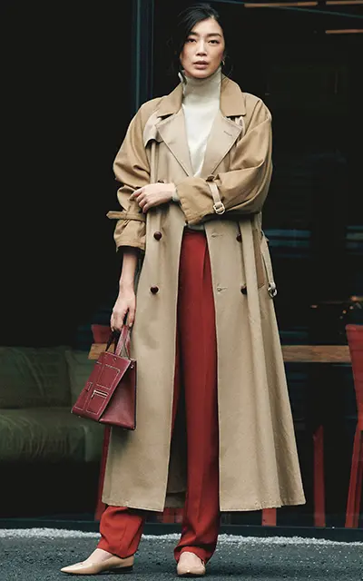 エブール　レンガ色パンツ