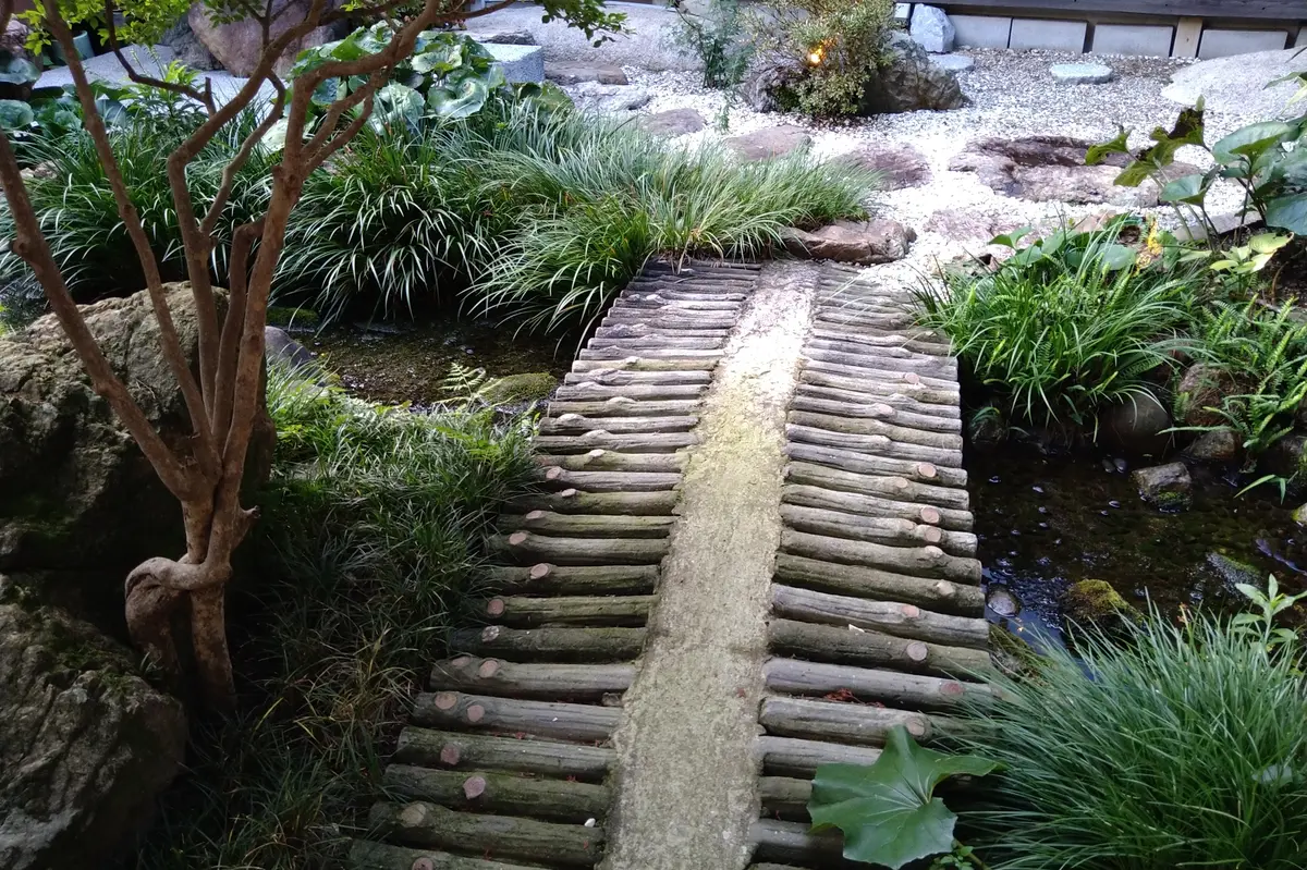 角上楼