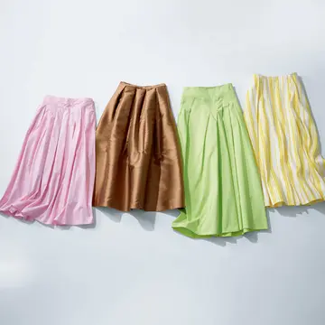 【50代が買うべき春服】スタイリスト・福田亜矢子が選ぶ春のおすすめ＜ロングフレアスカート＞4選