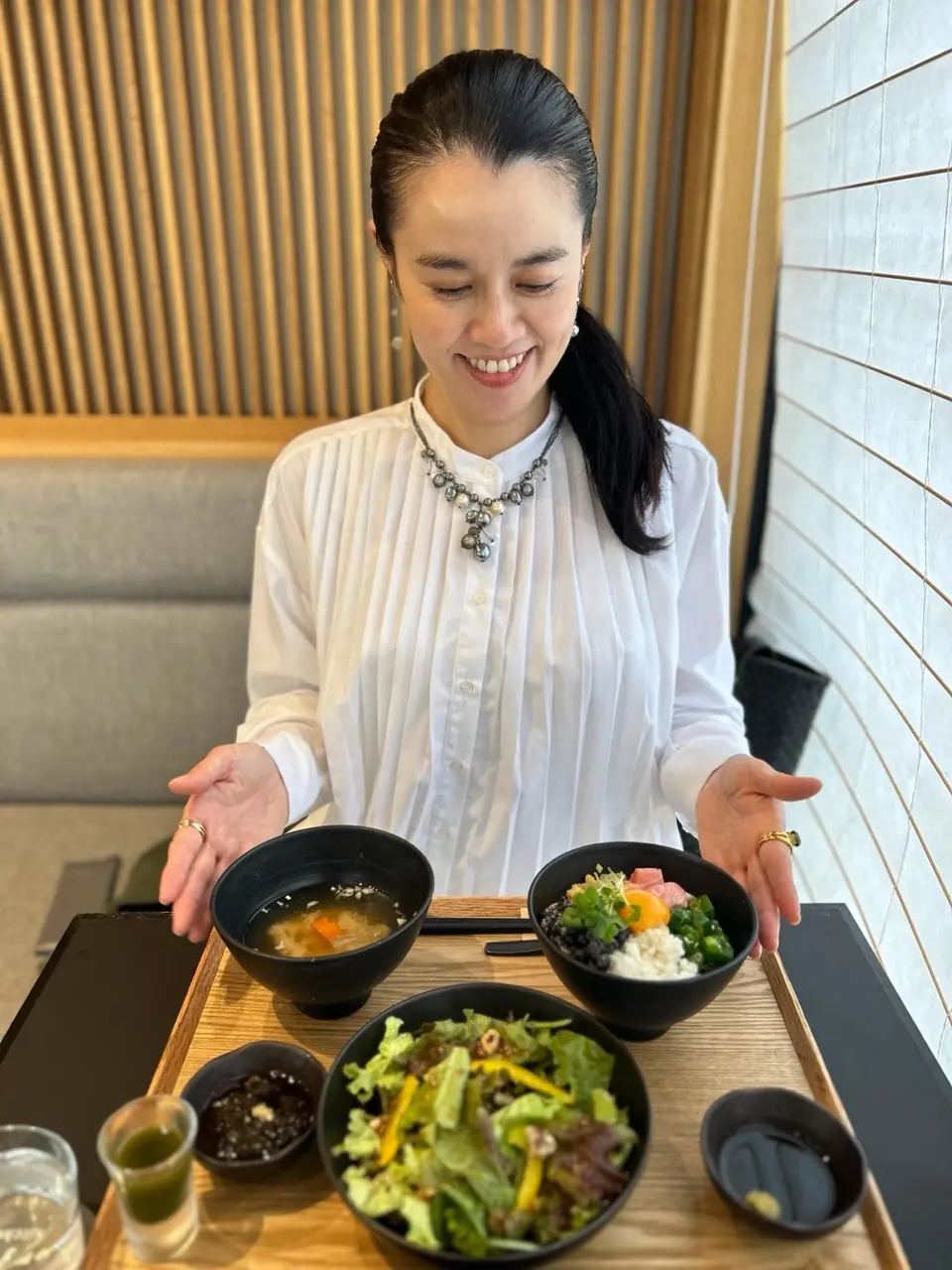 ほどよいドラマティック感のスカートでココの画像_3