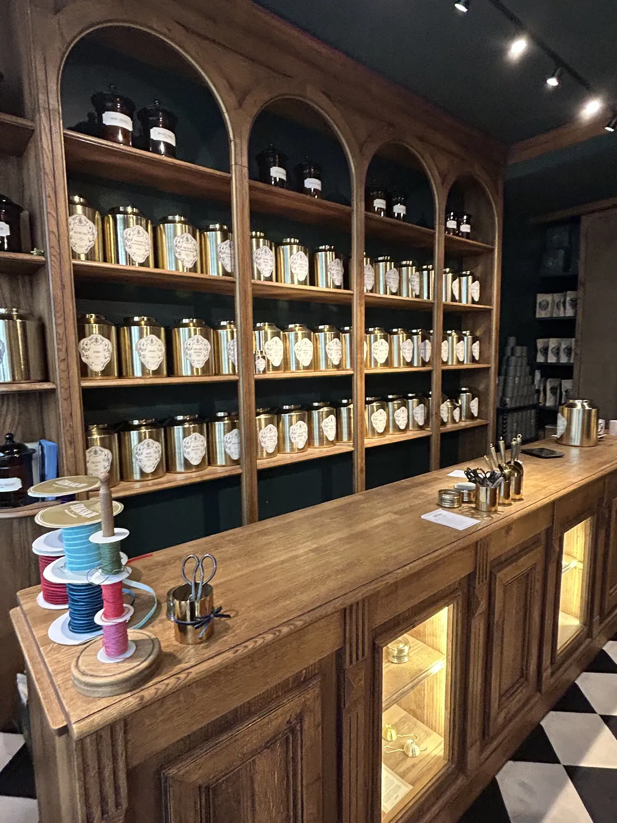 Conservatoire des Hémisphères（コンセルバトワール・デ・ゼミスフェール）ー完全オーダーメイドの紅茶専門店　【パリのお土産】