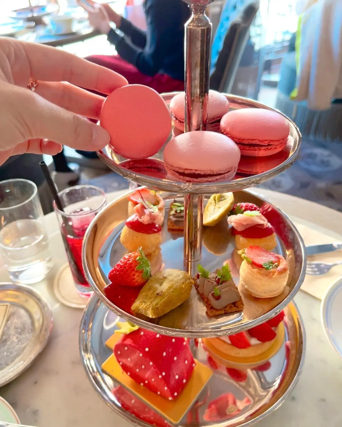 ラデュレのストロベリーアフタヌーンティーの画像_4