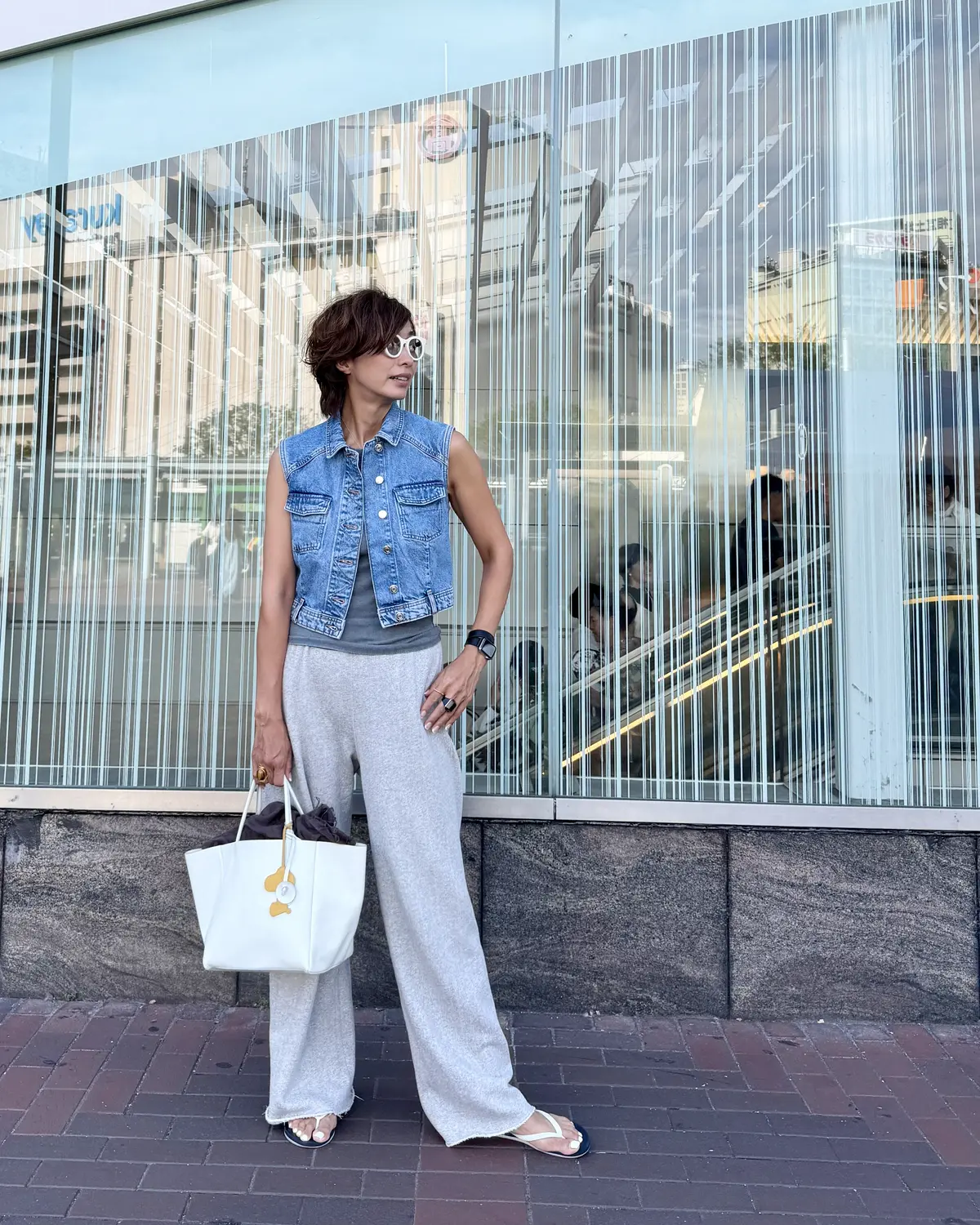 ZARAで見つけたデニムベストの画像_3