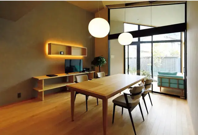 全10室にサンルームがあり、心からくつろげる。写真はリビングも備えた「スイートルーム」