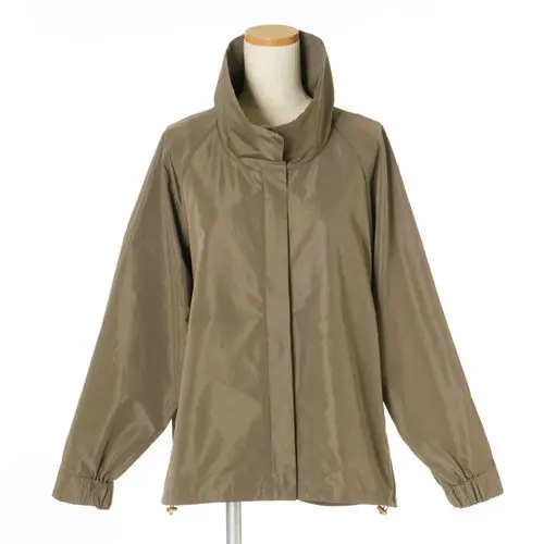 E by eclat スタンドジップブルゾン