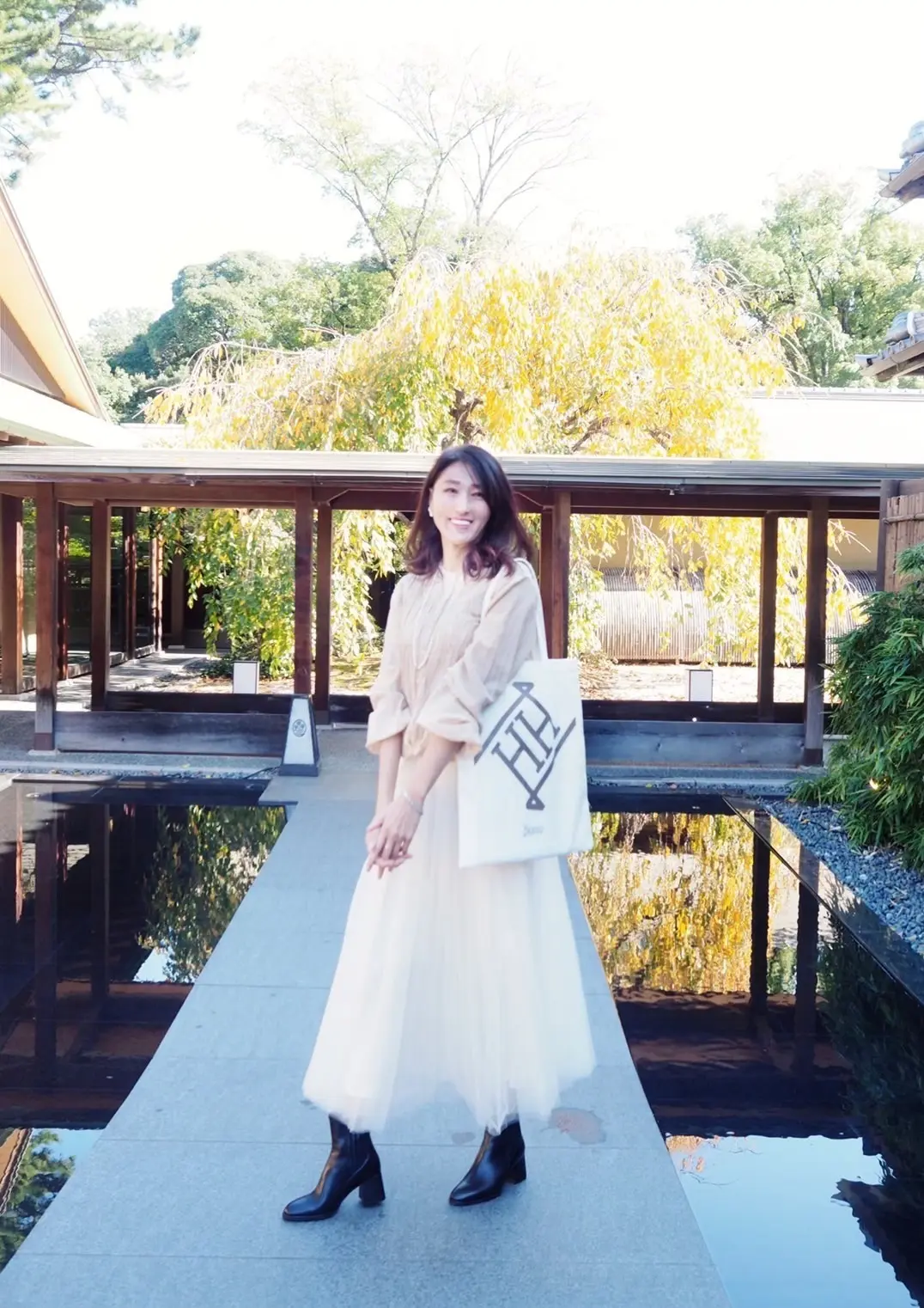 歴史的邸宅で寛ぐティータイムの画像_11