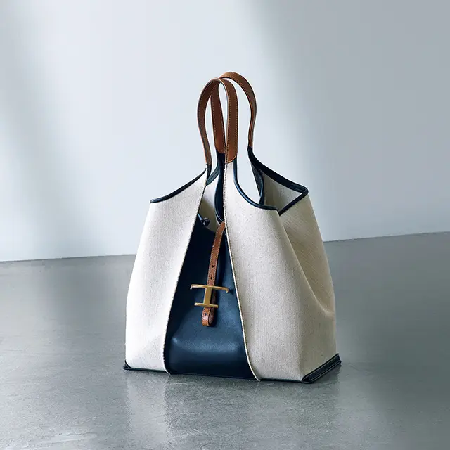 トッズの 「T タイムレス ショッピングバッグ」