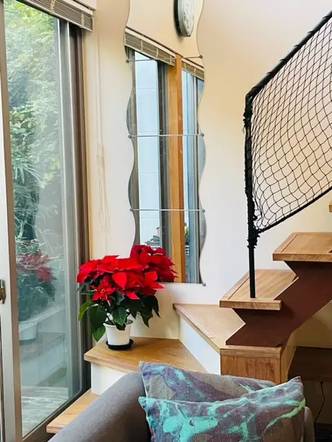 〜空間に溶けこむ赤〜の画像_2