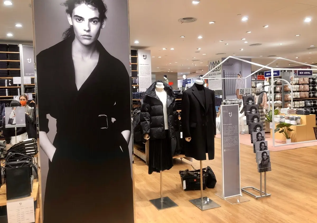 UNIQLO インドネシア　+J 発売日