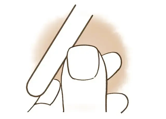 《Step2》切り口をネイルファイルで削る